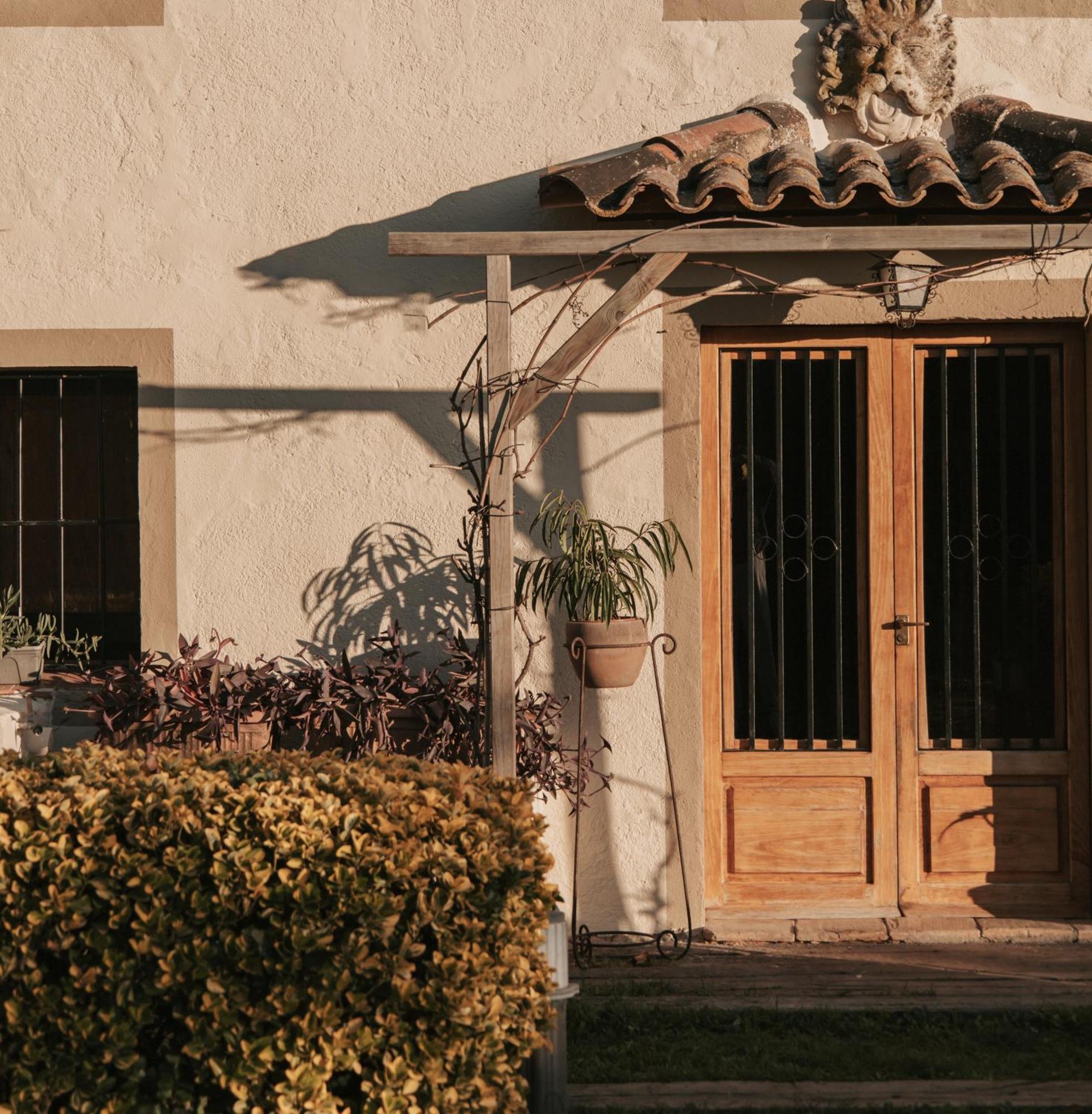 Can Jan Vives Vidreres Exterior photo